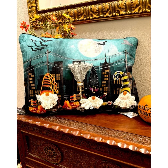 🎃 HALLOWEEN 3D PILLOW SPOOKY EVIL JACK-O-LANTERN GNOMES WITCH BATS TIKTOK 14X20 - Picture 1 of 10